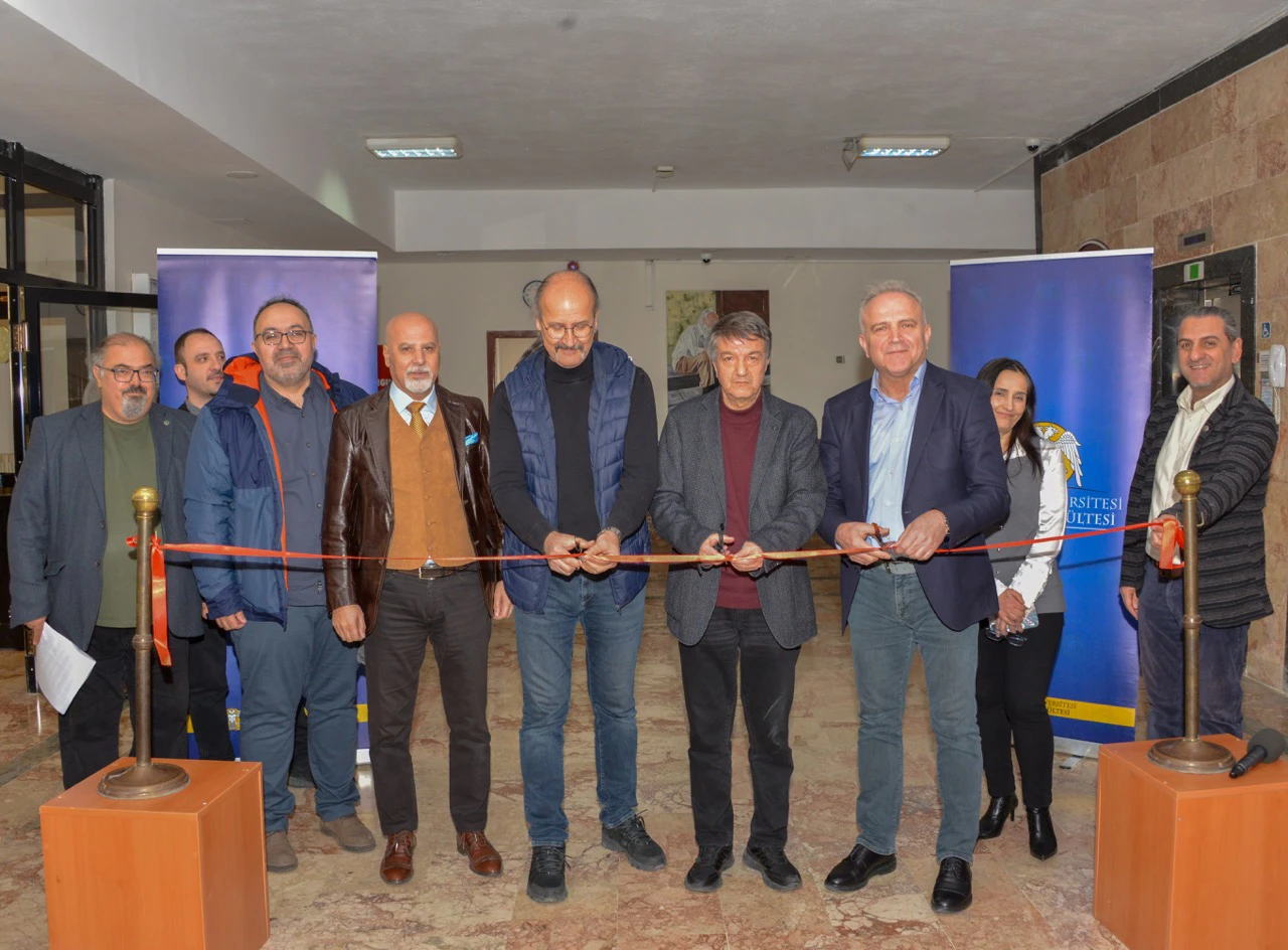 İletişim Fakültesinde 'Kampüste Yaşam' sergisi